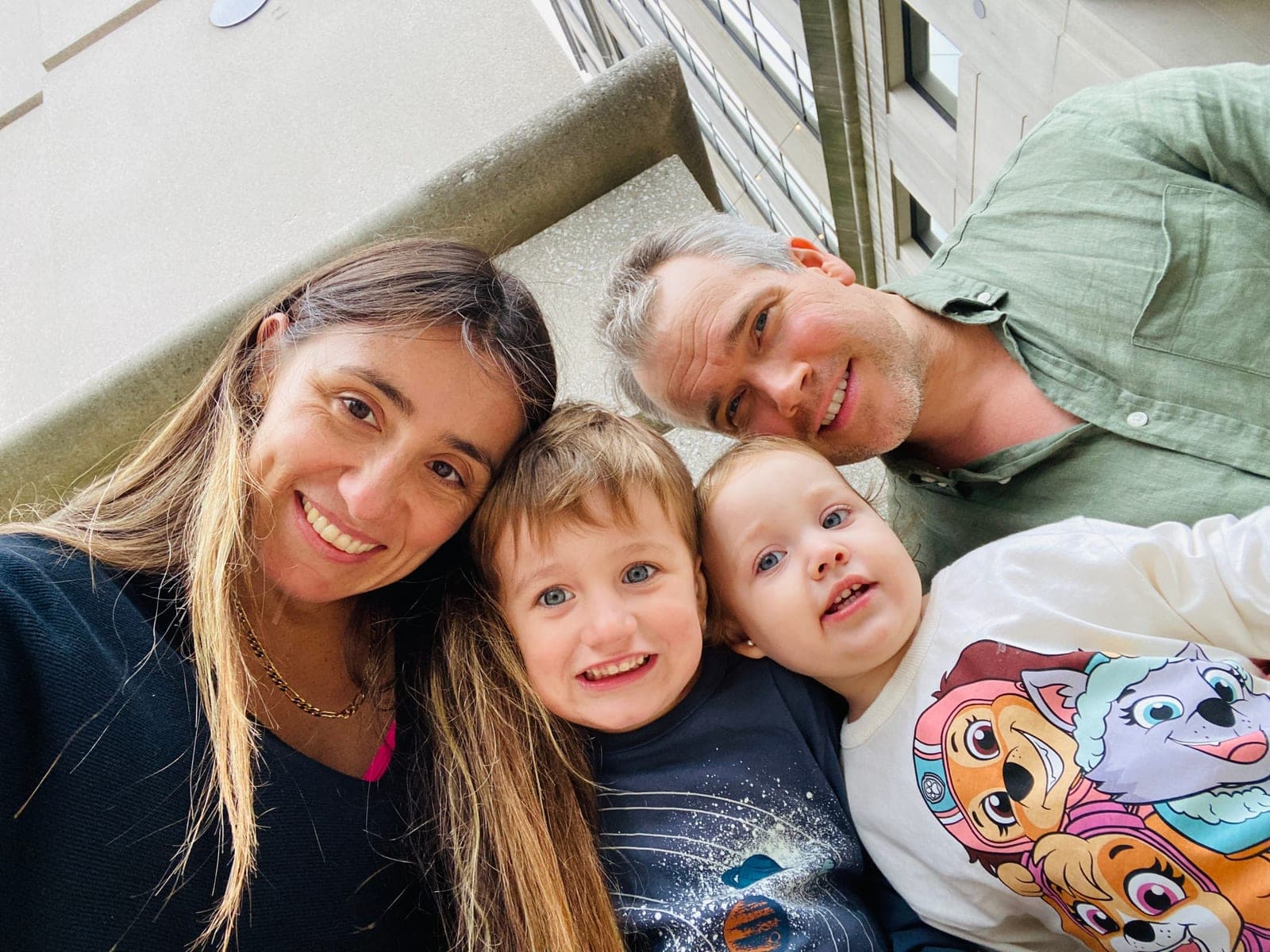 Carlos Silva with family